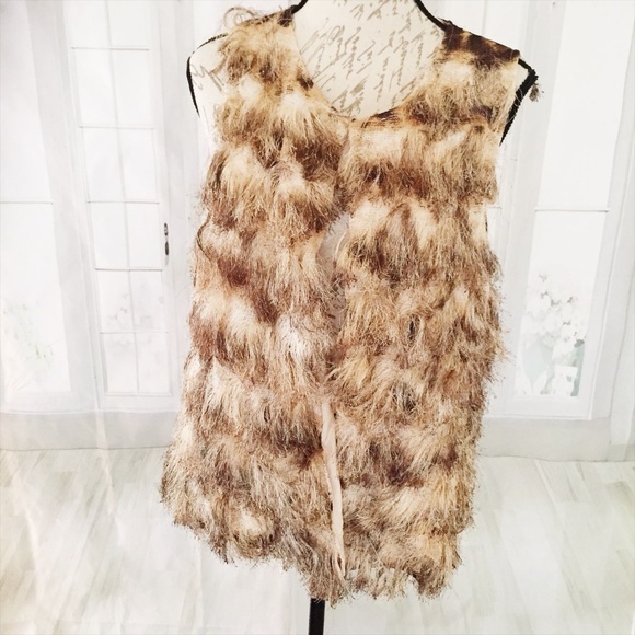 Chico's Jackets & Blazers - Chico's Women's Size 2 Fun Fur Vest Large